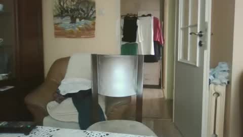 Snapshot of figaro444 chatting on 10/12/25, 10:36 figaro444 online show from 10/12/25, 10:36