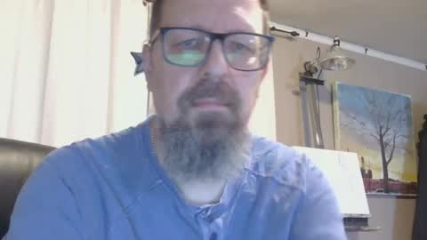 Snapshot of figuredraw chatting on 07/18/26, 08:56 figuredraw online show from 07/18/26, 08:56
