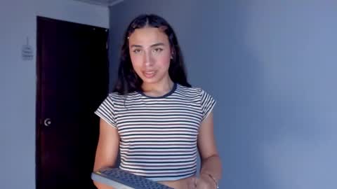 Snapshot of fiire_nymph chatting on 01/05/26, 07:06 ... . NINFA . ... online show from 01/05/26, 07:06