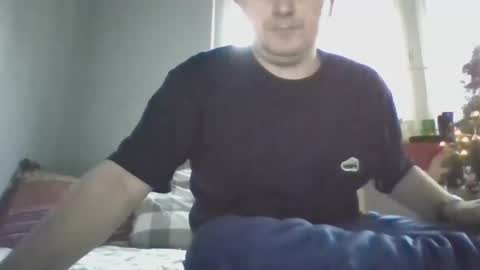 Snapshot of filipek757 chatting on 12/25/24, 01:51 filipek757 online show from 12/25/24, 01:51