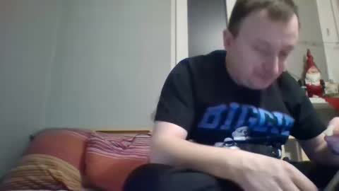 Snapshot of filipek757 chatting on 01/01/25, 05:22 filipek757 online show from 01/01/25, 05:22