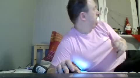 Snapshot of filipek757 chatting on 01/07/25, 06:35 filipek757 online show from 01/07/25, 06:35