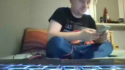 Snapshot of filipek757 chatting on 01/31/25, 06:14 filipek757 online show from 01/31/25, 06:14