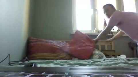 Snapshot of filipek757 chatting on 02/16/25, 02:32 filipek757 online show from 02/16/25, 02:32