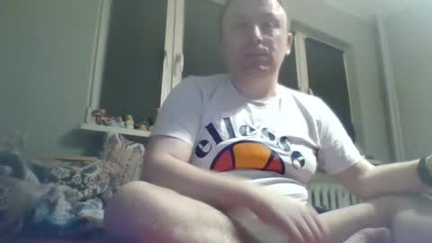 Snapshot of filipek757 chatting on 03/10/26, 10:04 filipek757 online show from 03/10/26, 10:04