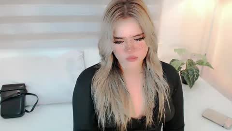 Snapshot of filipina_slutty69xxx chatting on 03/17/26, 04:06 Angela DONT FORGET TO FOLLOW AND GIVE ME APPRECIATION online show from 03/17/26, 04:06