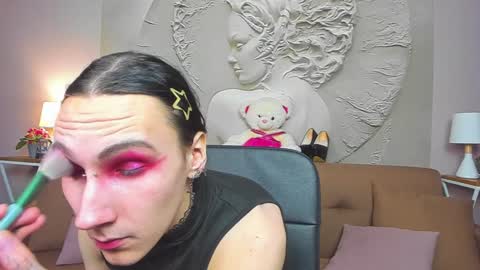 Honey Ill be waiting for you Tue Wed Thu Fri Sat Sun 10am-5pm online show from 01/19/25, 10:06