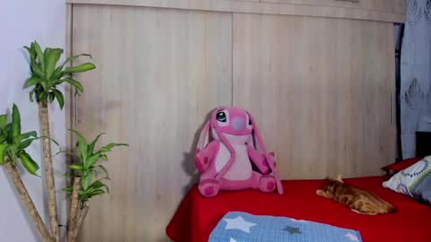 Snapshot of filletatouee chatting on 12/19/25, 03:57 filletatouee online show from 12/19/25, 03:57