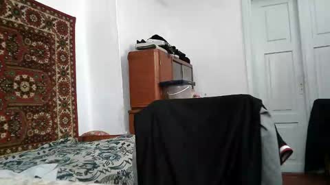 Snapshot of fillipsondon chatting on 05/05/26, 07:49 Whitechocolate online show from 05/05/26, 07:49