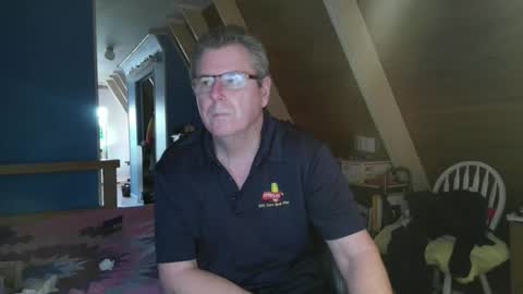 Snapshot of finderfiner chatting on 12/19/25, 09:55 finderfiner online show from 12/19/25, 09:55