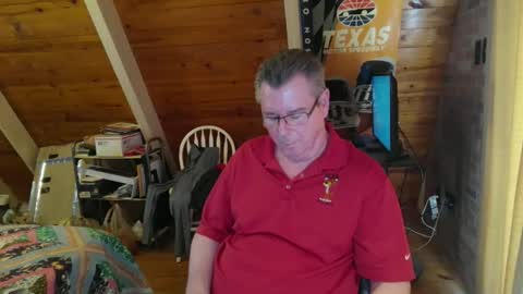 Snapshot of finderfiner chatting on 03/13/26, 09:10 finderfiner online show from 03/13/26, 09:10