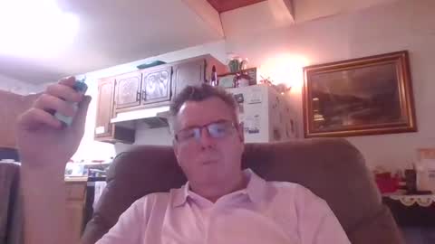 Snapshot of finderfiner chatting on 04/26/26, 03:10 finderfiner online show from 04/26/26, 03:10