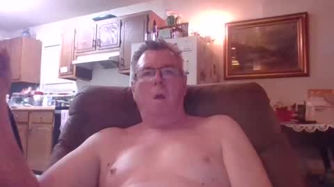 Snapshot of finderfiner chatting on 04/27/26, 03:59 finderfiner online show from 04/27/26, 03:59