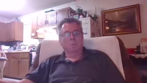 Snapshot of finderfiner chatting on 05/19/26, 11:44 finderfiner online show from 05/19/26, 11:44