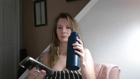 Snapshot of findomgoddessnatalia chatting on 09/30/25, 12:04 Goddess Natalia Findom online show from 09/30/25, 12:04