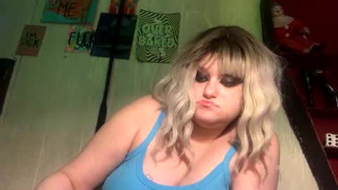 Snapshot of findommefoxi chatting on 01/08/25, 08:06 findommefoxi online show from 01/08/25, 08:06