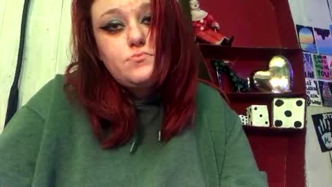 Snapshot of findommefoxi chatting on 01/20/25, 12:36 findommefoxi online show from 01/20/25, 12:36
