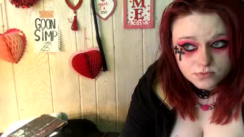 Snapshot of findommefoxi chatting on 02/04/25, 10:45 findommefoxi online show from 02/04/25, 10:45