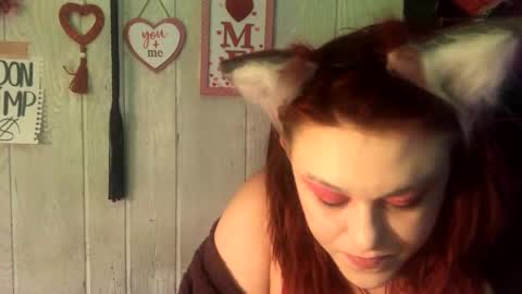 Snapshot of findommefoxi chatting on 02/10/25, 01:03 findommefoxi online show from 02/10/25, 01:03