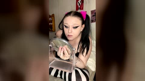 Snapshot of findommefoxi chatting on 03/12/26, 09:10 findommefoxi online show from 03/12/26, 09:10