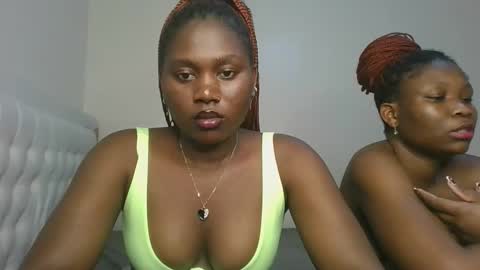 melanie online show from 10/28/25, 02:20