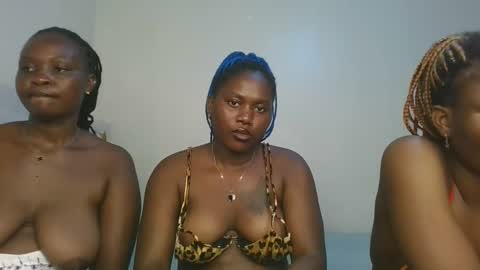 melanie online show from 12/05/25, 01:14