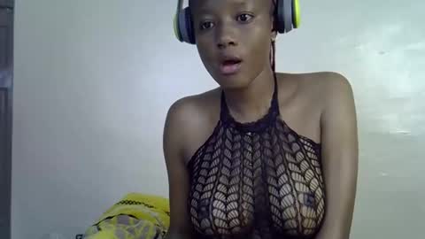 slimmie online show from 12/19/25, 08:43