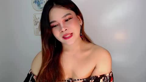 Jasmine online show from 05/06/26, 10:59
