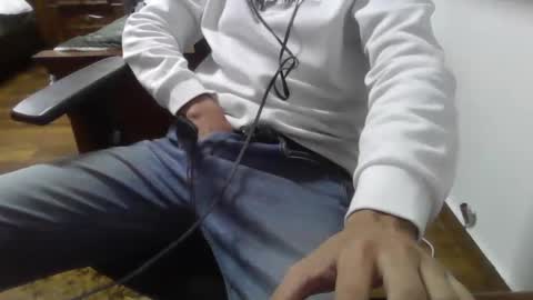 Snapshot of finn00441901094 chatting on 01/21/25, 03:32 finn online show from 01/21/25, 03:32