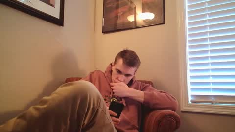 Snapshot of finnabun33 chatting on 01/15/26, 08:23 Jake I am Bicurious online show from 01/15/26, 08:23