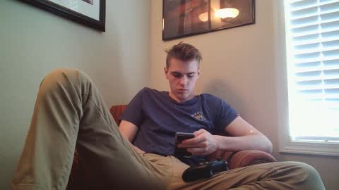 Snapshot of finnabun33 chatting on 02/20/26, 06:19 Jake I am Bicurious online show from 02/20/26, 06:19