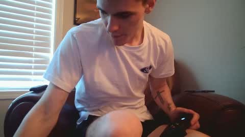 Snapshot of finnabun33 chatting on 04/27/26, 06:50 Jake I am Bicurious online show from 04/27/26, 06:50