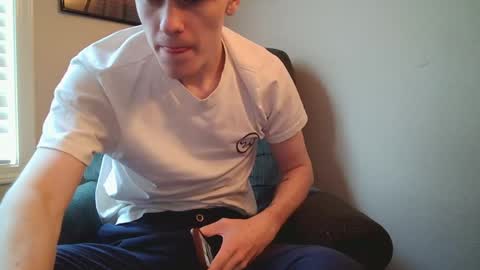 Snapshot of finnabun33 chatting on 05/16/26, 09:13 Jake I am Bicurious online show from 05/16/26, 09:13