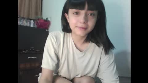 finnky1 online show from 10/17/25, 03:42