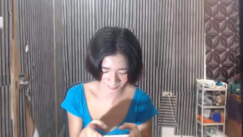fiona908995 online show from 04/18/26, 07:58