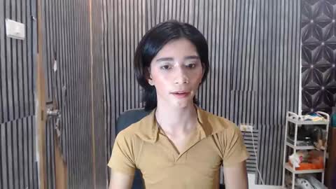 fiona908995 online show from 04/28/26, 07:19