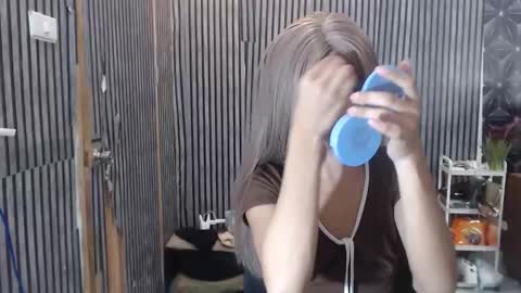 fiona908995 online show from 04/30/26, 09:48