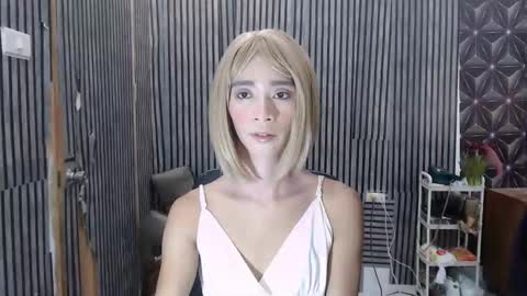 fiona908995 online show from 05/01/26, 10:42