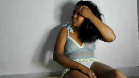 fiona_00 online show from 04/10/26, 04:55