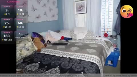 Snapshot of fionna_fineas chatting on 12/16/25, 05:18 Fionna online show from 12/16/25, 05:18