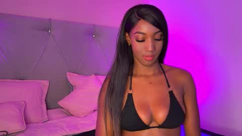 Fiorela Lenin  online show from 01/29/25, 07:22