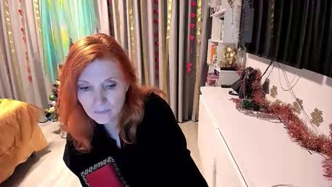 Snapshot of fire_foxone chatting on 12/22/25, 12:57 FireFox online show from 12/22/25, 12:57