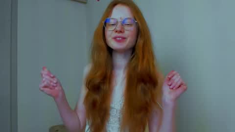 fire_luna online show from 03/05/26, 05:25