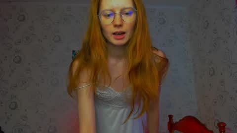 fire_luna online show from 04/30/26, 10:43