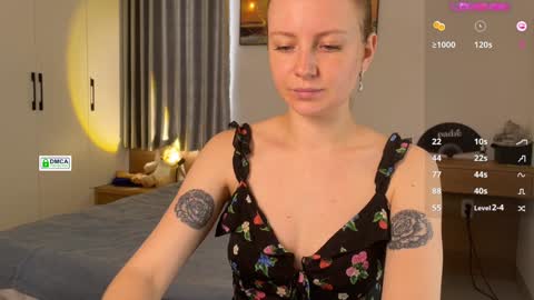 Snapshot of fire_red_ chatting on 12/25/24, 04:44 Liss online show from 12/25/24, 04:44