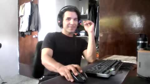 Snapshot of firefeelings chatting on 12/26/24, 08:11 Ricardo online show from 12/26/24, 08:11