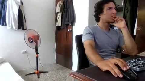 Snapshot of firefeelings chatting on 12/29/24, 03:24 Ricardo online show from 12/29/24, 03:24