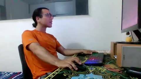 Snapshot of firefeelings chatting on 01/09/26, 07:44 Ricardo online show from 01/09/26, 07:44