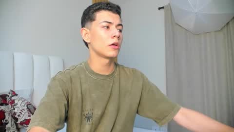 Nicolas online show from 12/14/25, 03:12