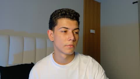 Nicolas online show from 03/16/26, 07:51